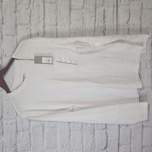 Goodfellow & co white standard fit long sleeve tee